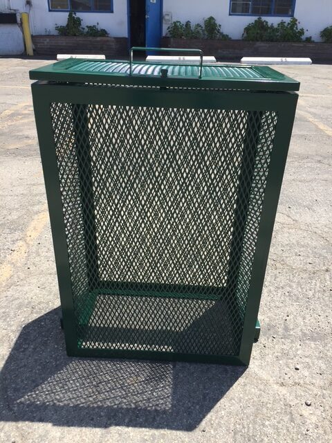 Flip top cage with two lock boxes-green