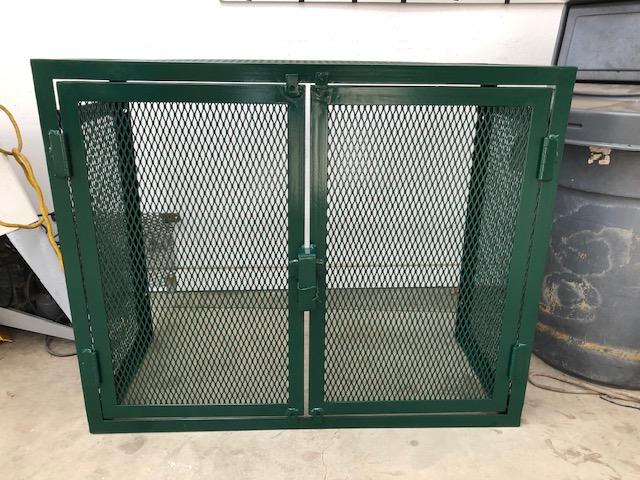Two door wall mounted cage-green
