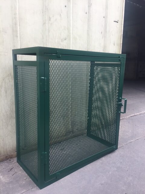One door wall mounted cage-green-1