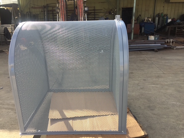 Gate & swivel cage lock on top-gray-1